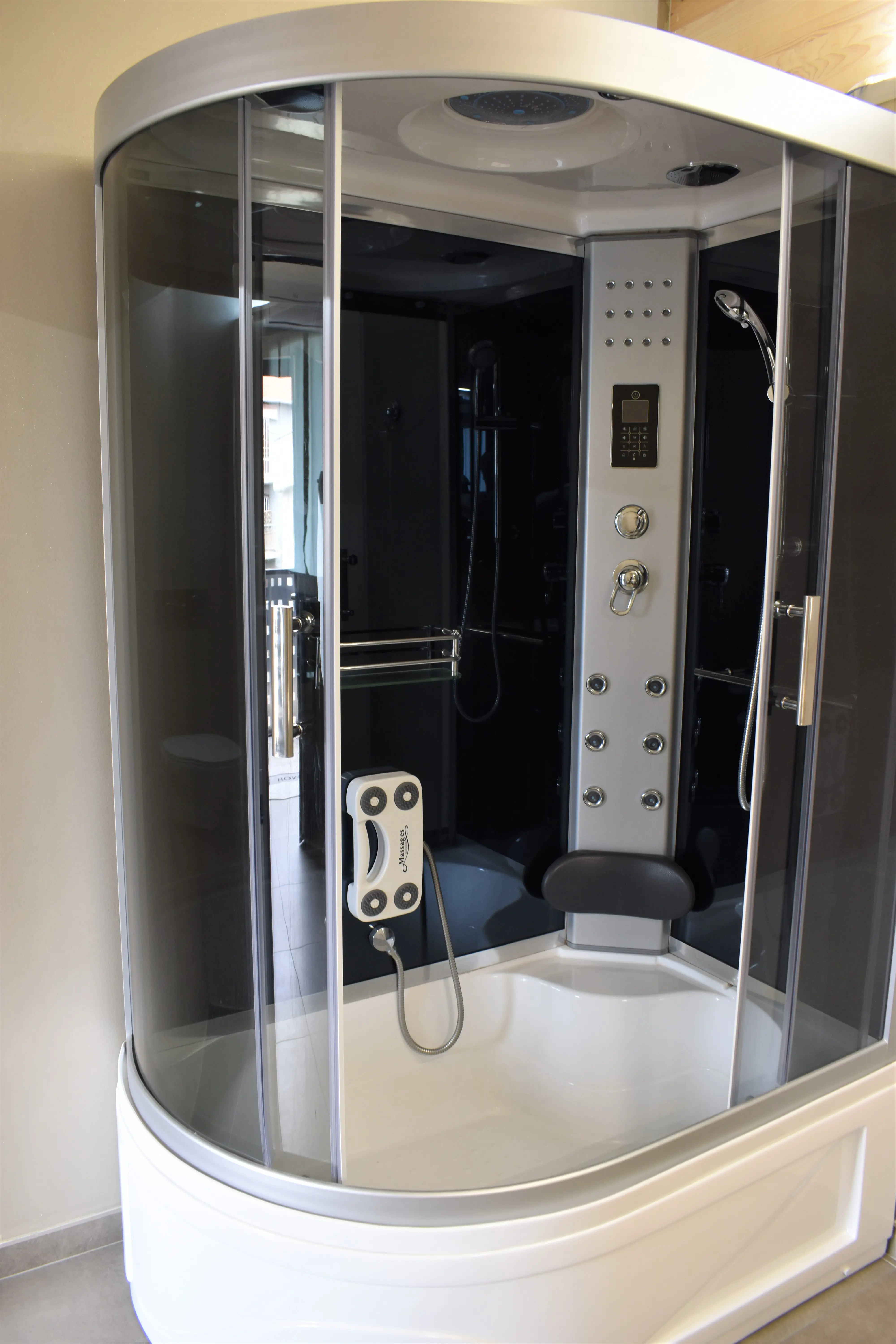 Black & White - Monolocale